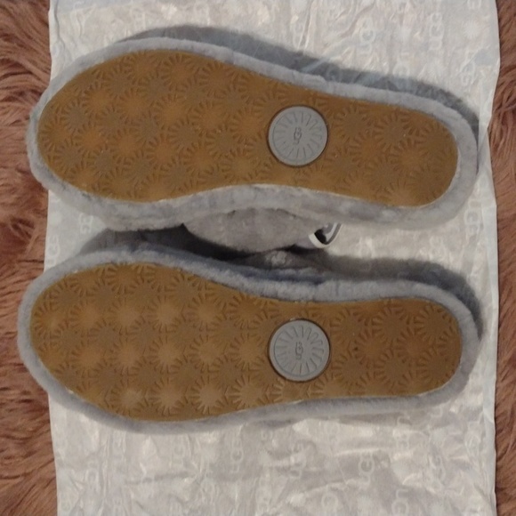 UGG Fluff Yeah Sandals - Picture 6 of 14